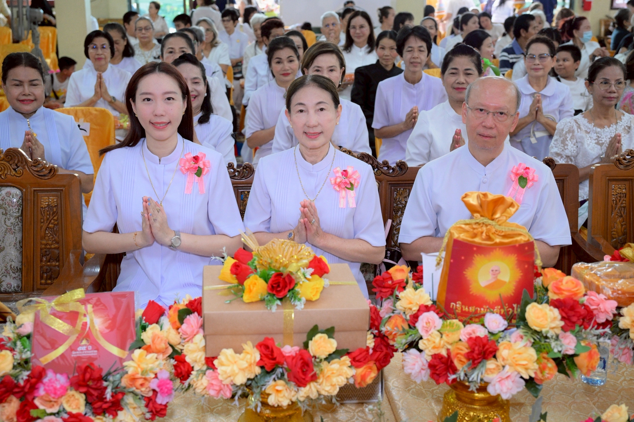 ภาพร่วมพิธีกรรมสำนักสงฆ์หนองอ้อ