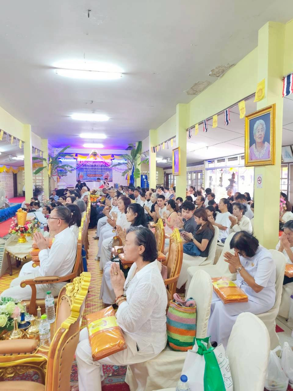 ภาพร่วมพิธีกรรมวัดทรัพย์นาบุญญาราม