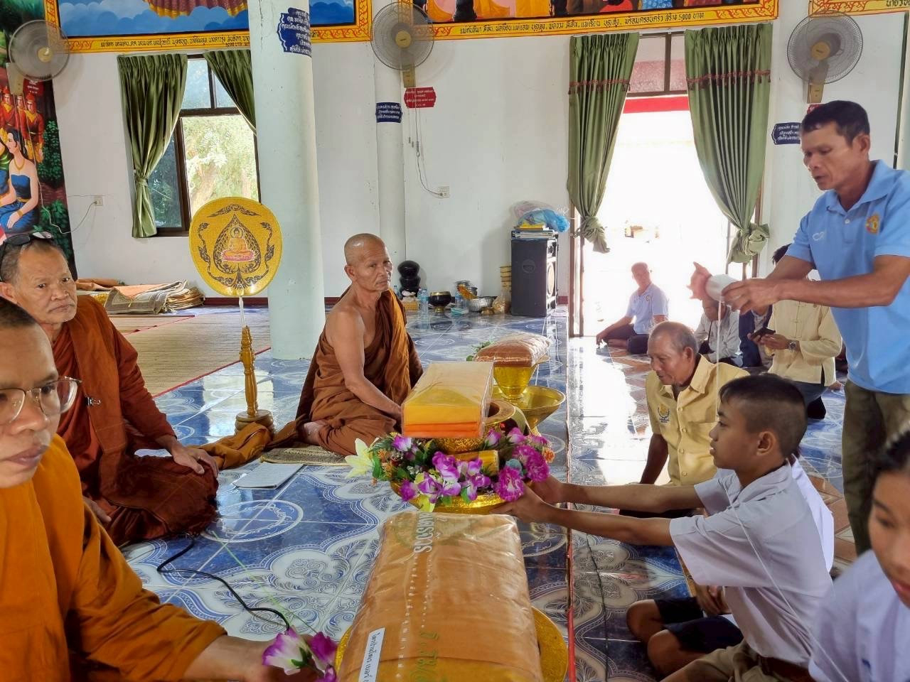 ภาพร่วมพิธีกรรมวัดเภาชมภู