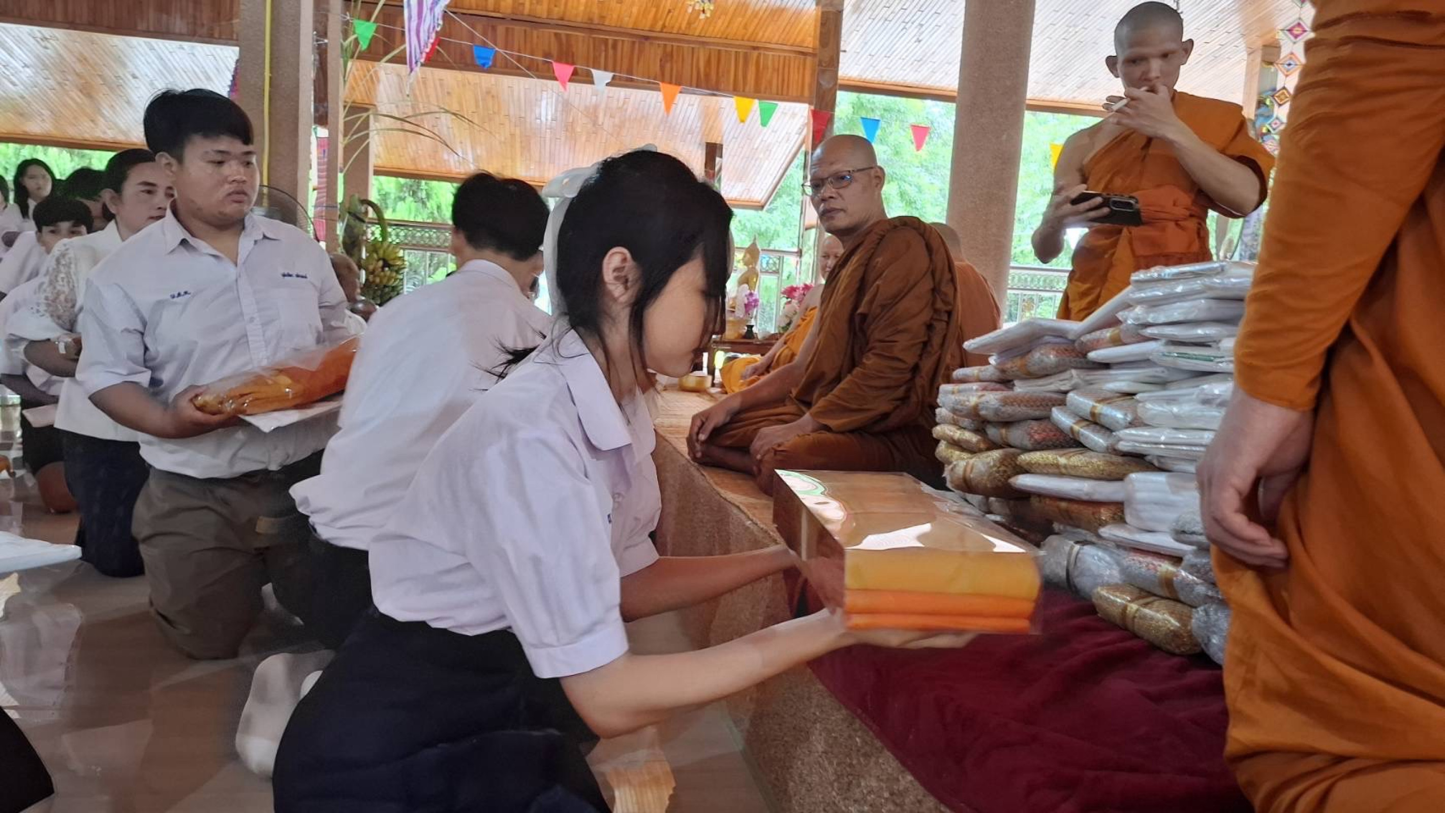 ภาพร่วมพิธีกรรมวัดป่าศีลคุณ