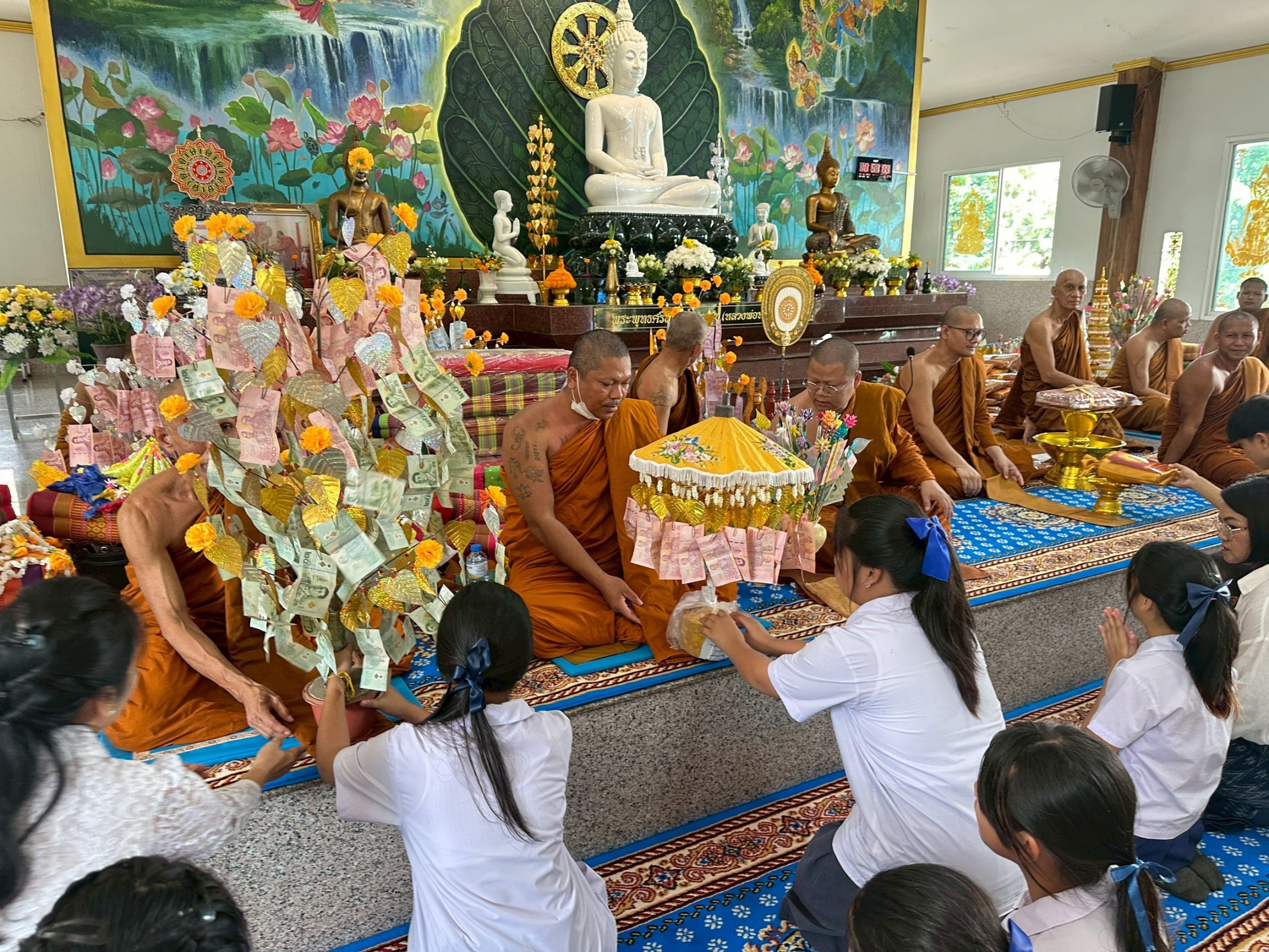 ภาพร่วมพิธีกรรมวัดแสนสวัสดิ์ทัศนาราม