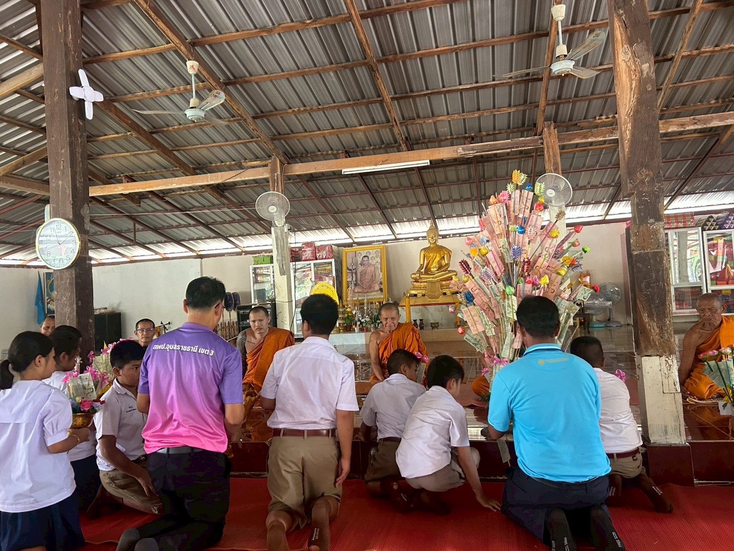 ภาพร่วมพิธีกรรมวัดโนนกุง