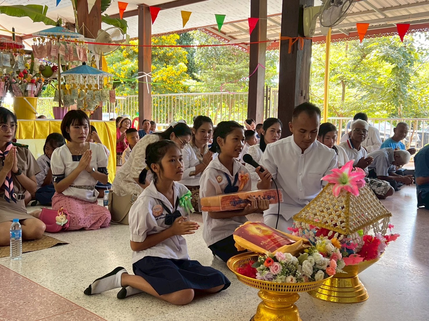 ภาพกล่าวคำถวายกฐินวัดศรีดงบาก