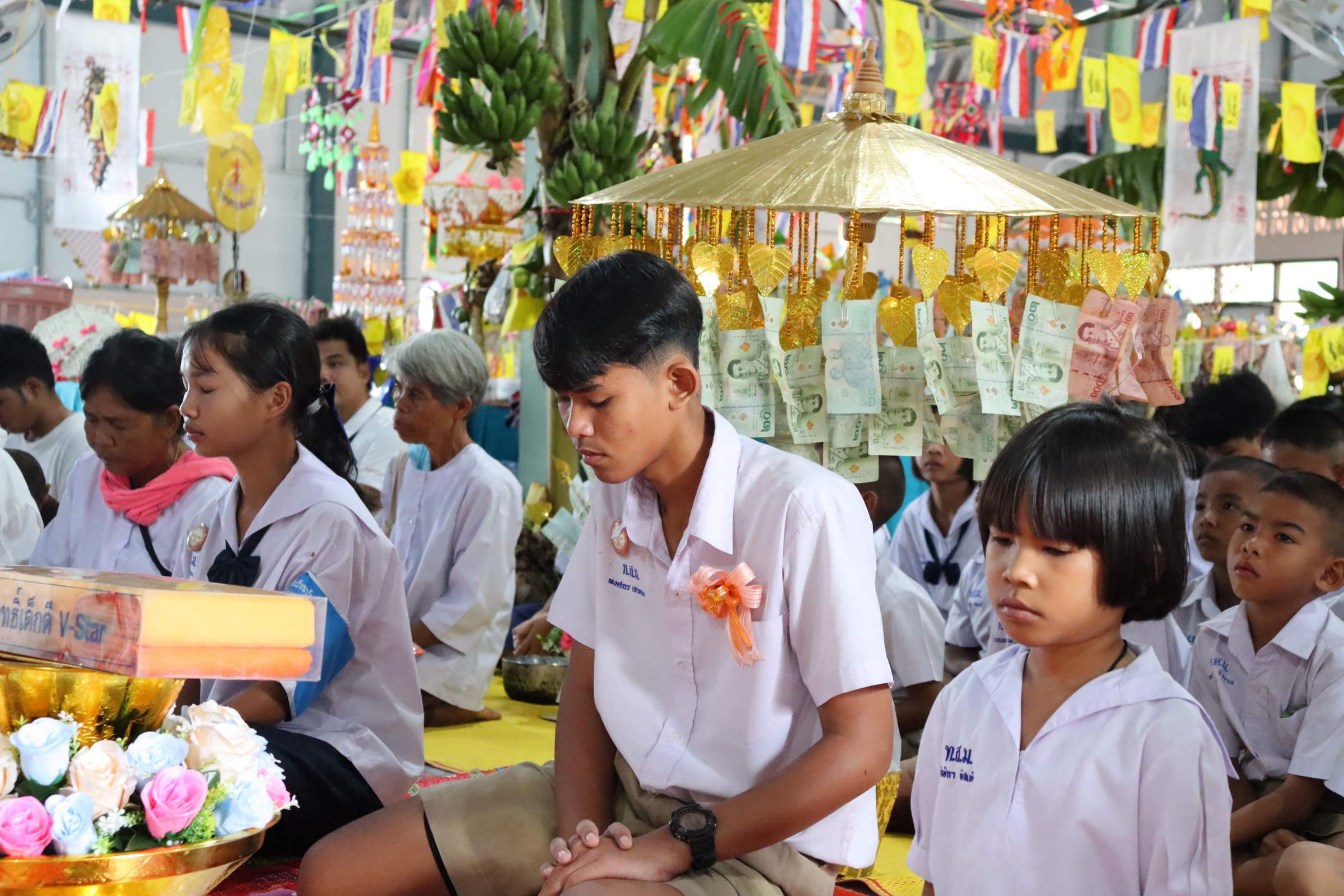 ภาพร่วมพิธีกรรมวัดบ้านโนนกลาง