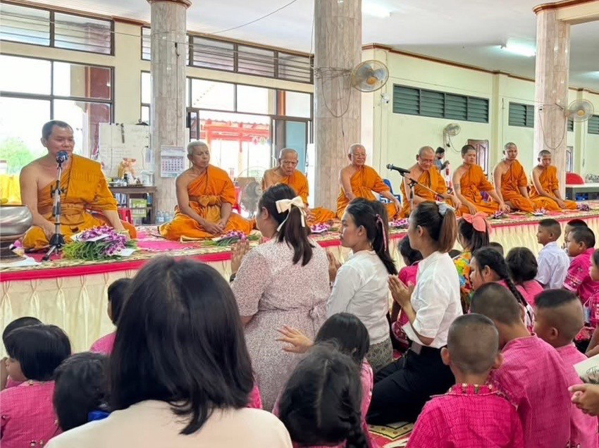 วัดอดิศร