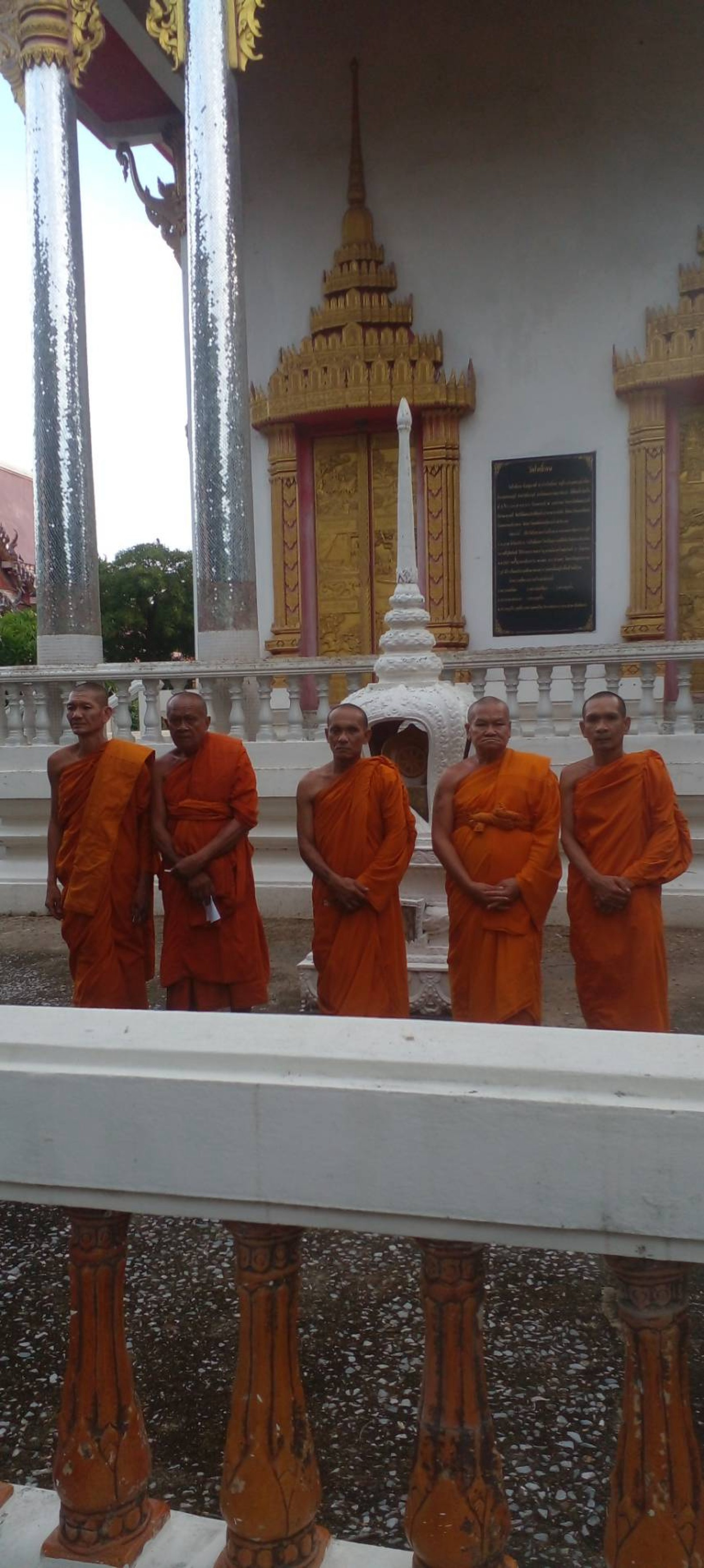 วัดโพธิ์เอน