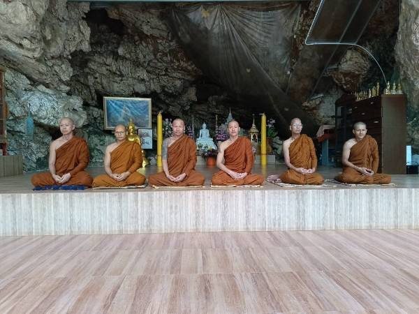 วัดป่าถ้ำสาริกา