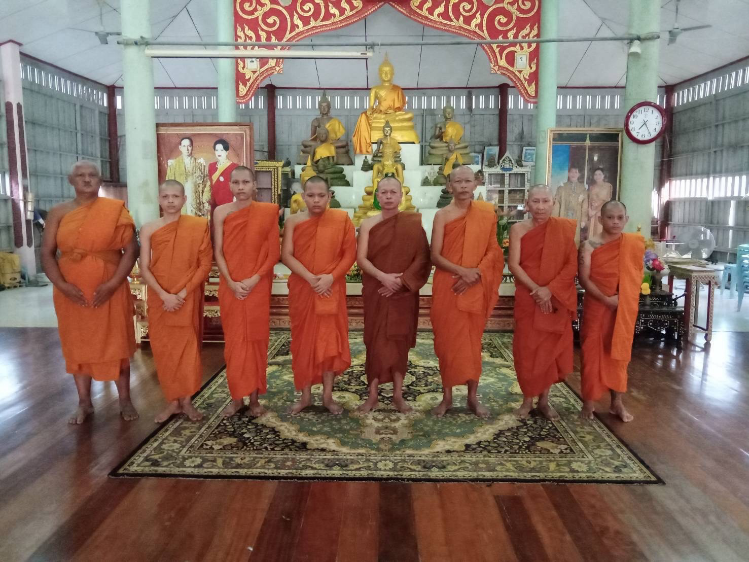 วัดเนินดินแดง