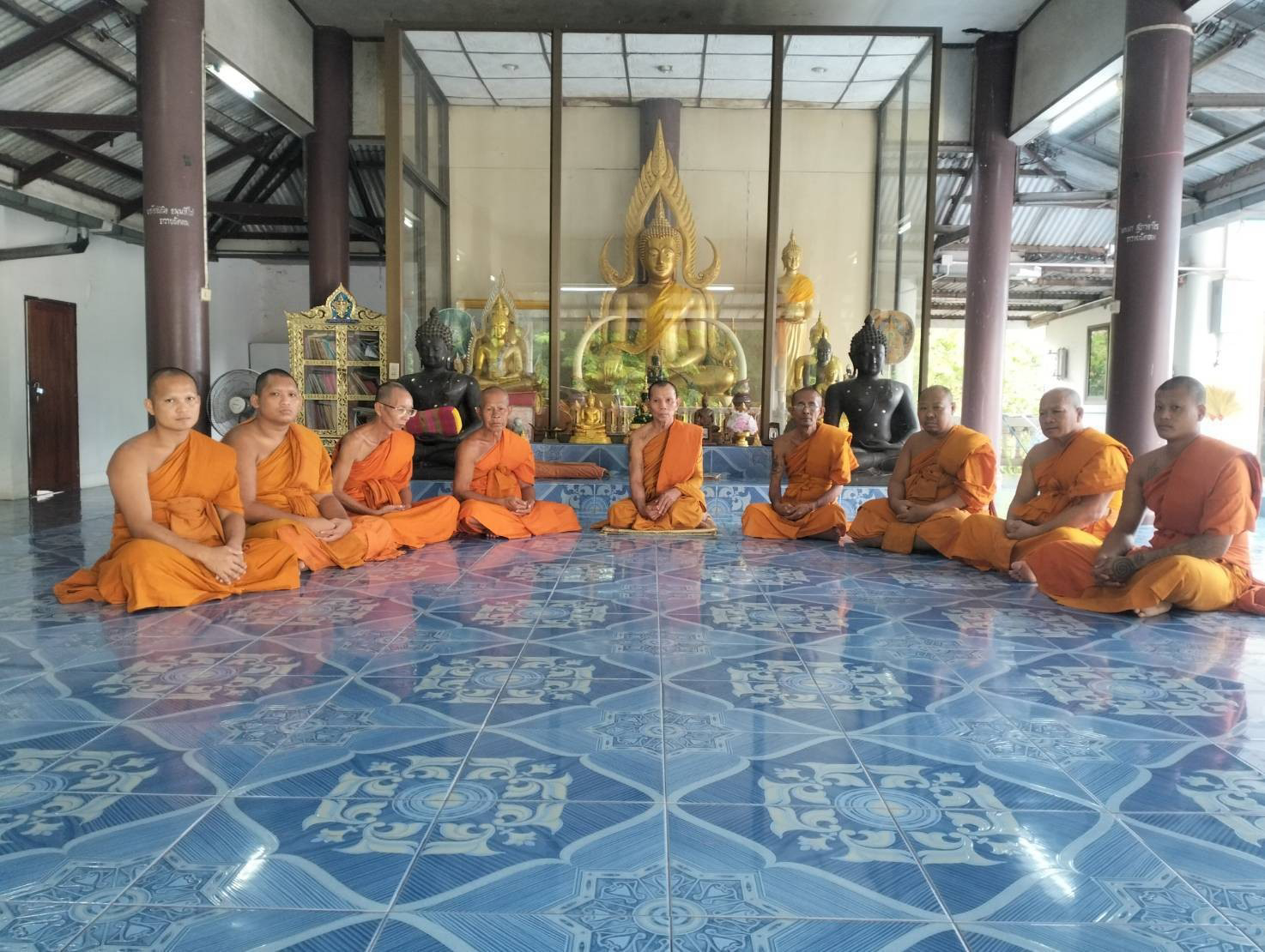 วัดทุ่งนาตาปิ่น