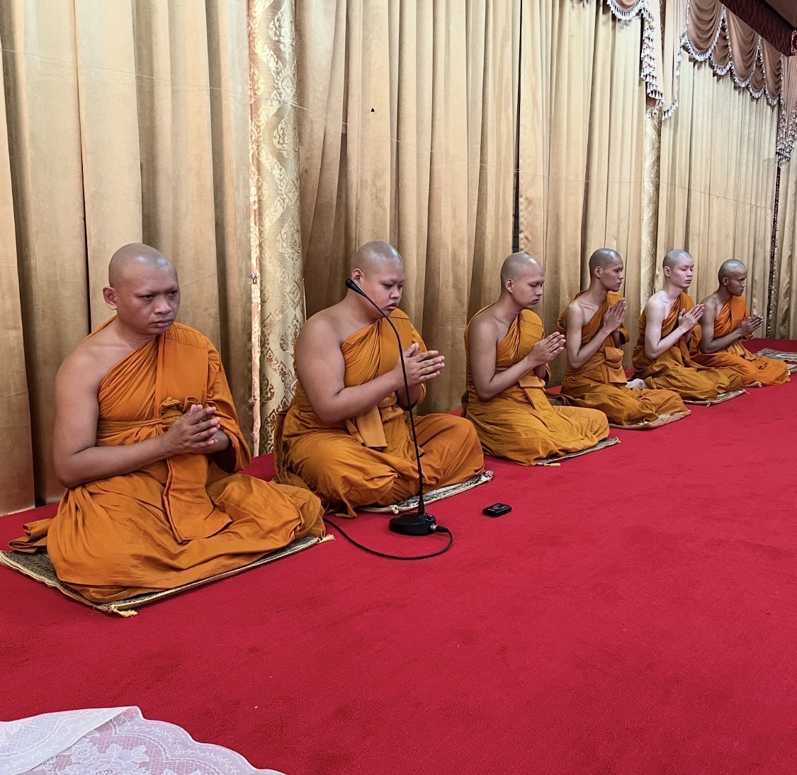 วัดเนินทราย