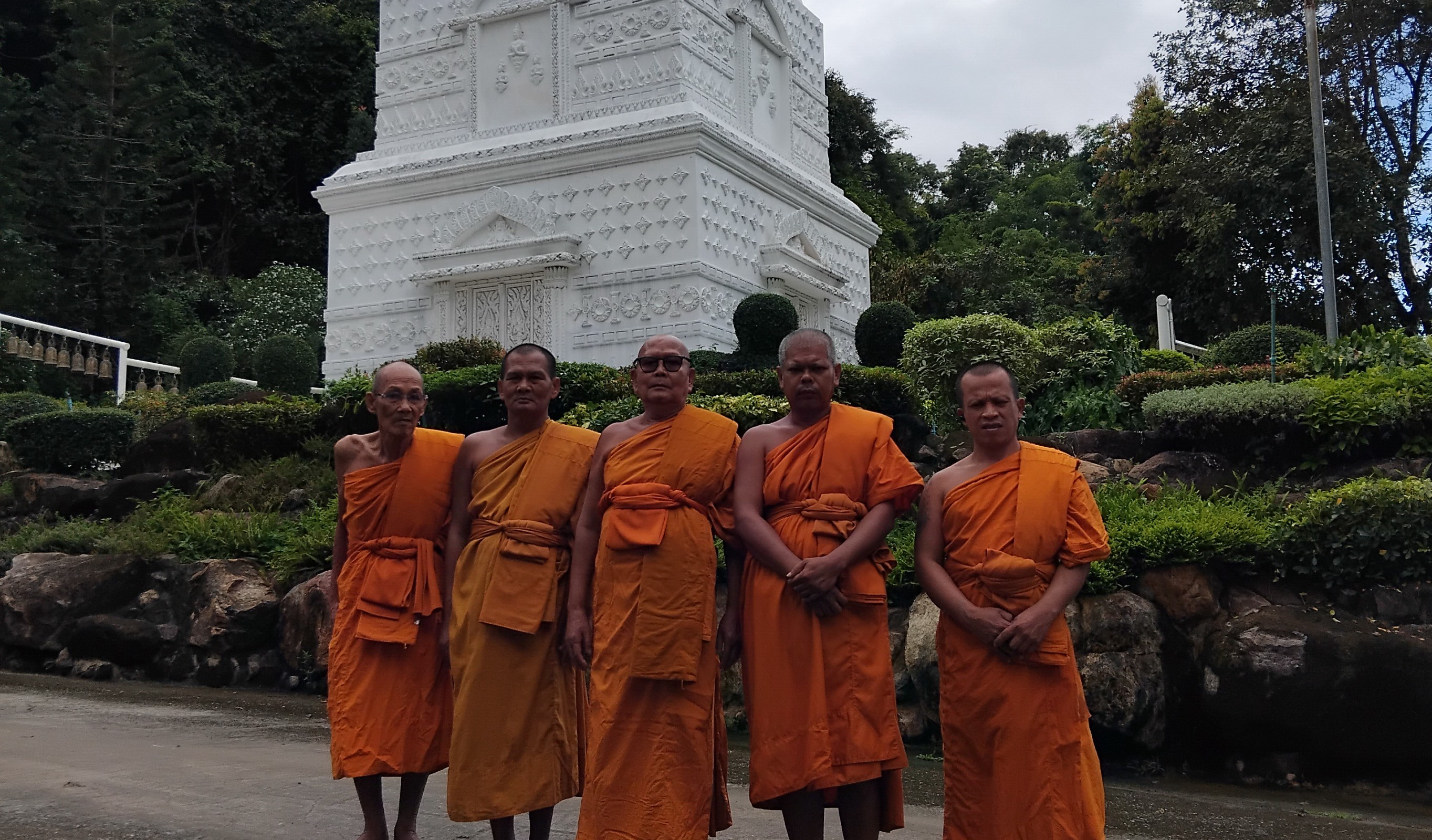 วัดเขาส่องกล้อง