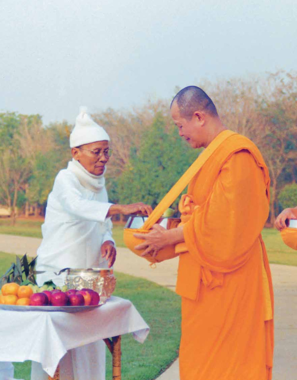 null 48 ปี วัดพระธรรมกาย : MISSIONS FOR PEACE (ปฏิบัติการเพื่อสันติภาพ) หน้า 10