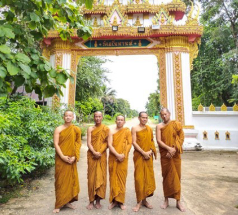 วัดอโนมานที