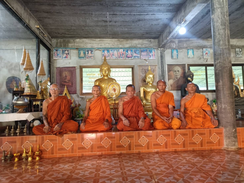 ที่พัสงฆ์บ้านสระคร้า
