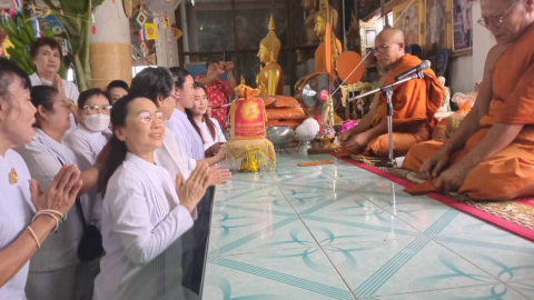 ภาพการถวายปัจจัยวัดสายโท