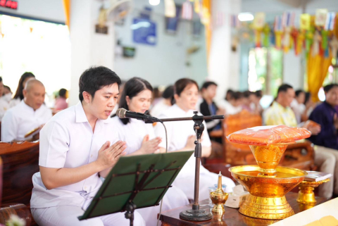 ภาพกล่าวคำถวายกฐินวัดสร่างโศก