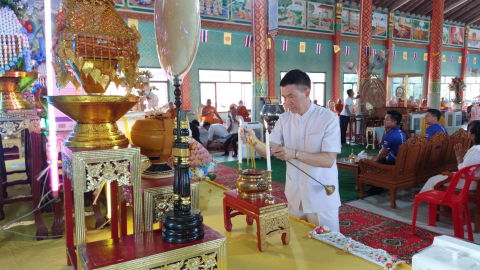 ภาพร่วมพิธีกรรมวัดอ้ออีเขียว