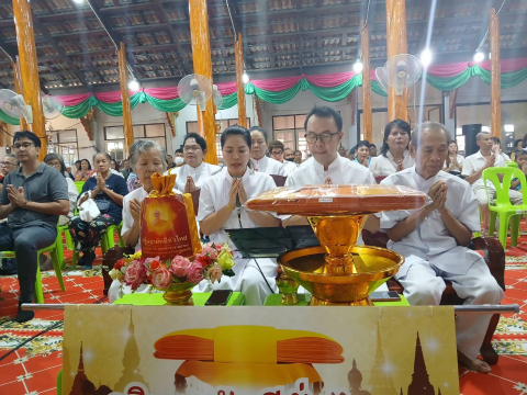 ภาพร่วมพิธีกรรมวัดสวนส้ม