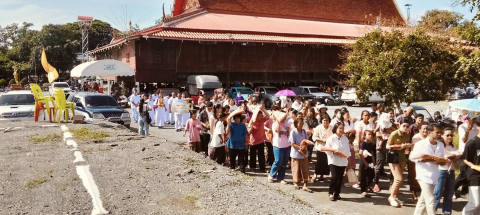 ภาพร่วมขบวนกฐินวัดไผ่ลูกนก