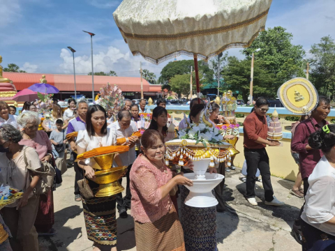 ภาพร่วมขบวนกฐินวัดเสม็ดใต้