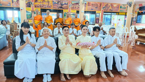 ภาพร่วมพิธีกรรมวัดโป่งสะเก็ด
