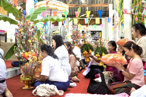 ภาพร่วมพิธีกรรมวัดเนินสูงสามัคคี