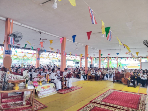 ภาพร่วมพิธีกรรมวัดทุ่งคลองควายเฉลิมพระเกียรติ