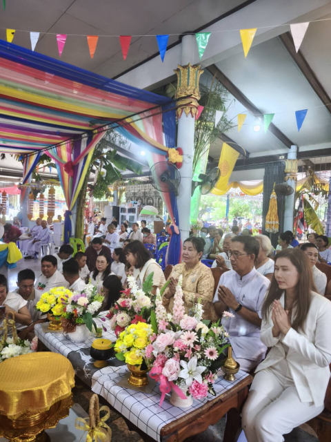 ภาพร่วมพิธีกรรมวัดหนองหูช้าง
