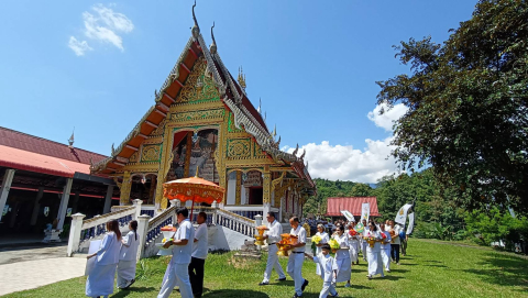 ภาพร่วมขบวนกฐินวัดค้างปินใจ