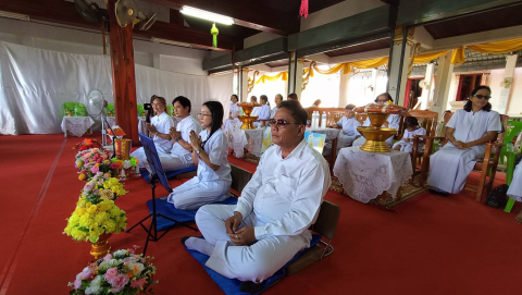 ภาพร่วมพิธีกรรมวัดค้างปินใจ