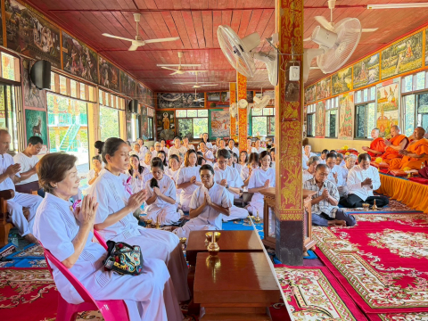ภาพร่วมพิธีกรรมวัดบ้านขาม