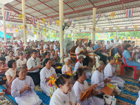 ภาพร่วมพิธีกรรมวัดหนองสะแก