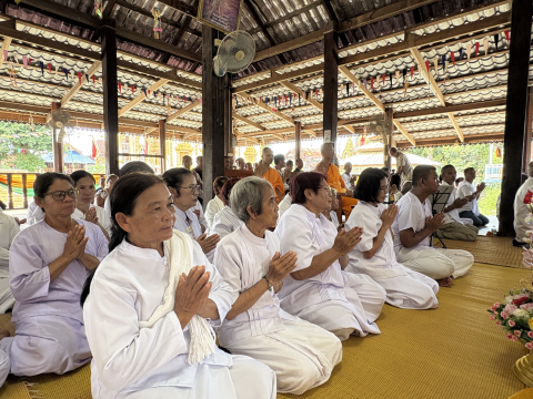 ภาพร่วมพิธีกรรมวัดศรีบุญเรือง