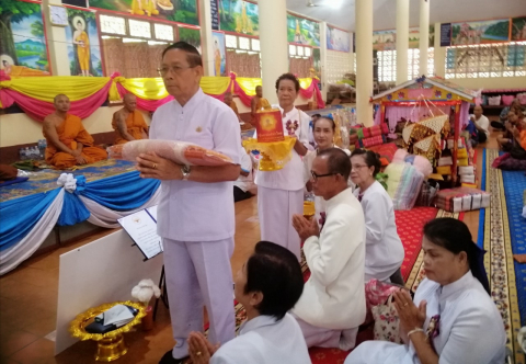 ภาพร่วมพิธีกรรมวัดดงแคน