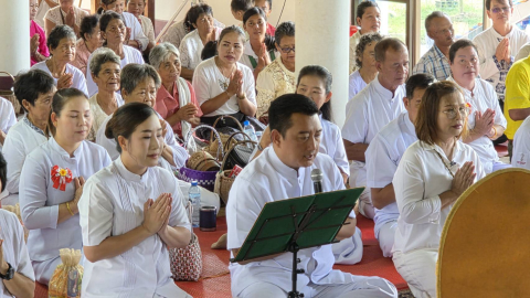 ภาพร่วมพิธีกรรมวัดคำกลาง