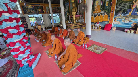 ภาพร่วมพิธีกรรมวัดคำกลาง