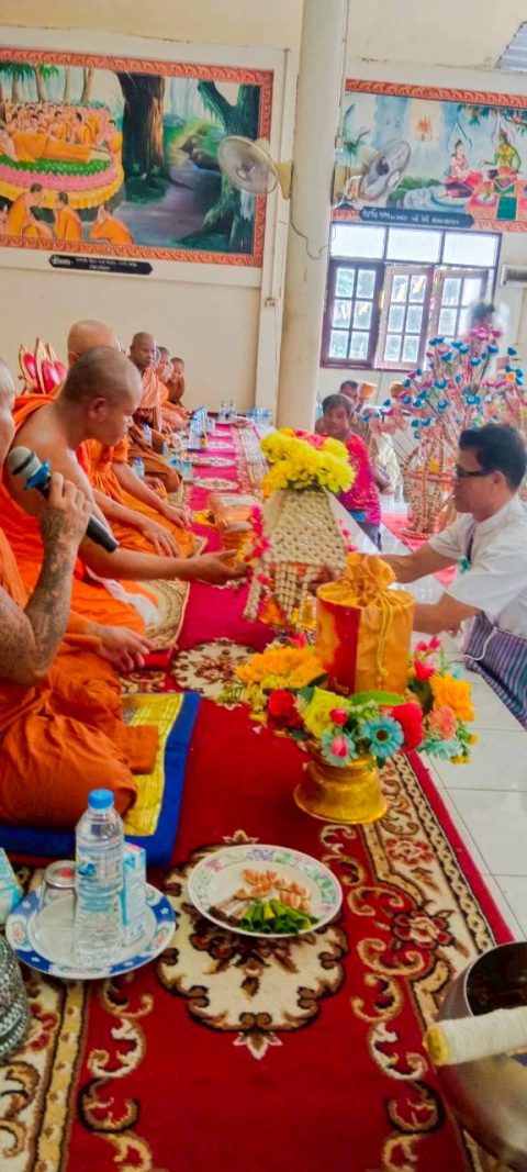 ภาพร่วมพิธีกรรมวัดลุมพุก