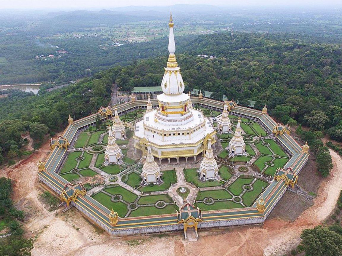 ภาพพื้นหลัง No.11184:รวมภาพศาสนสถานที่ทรงคุณค่าและงดงาม