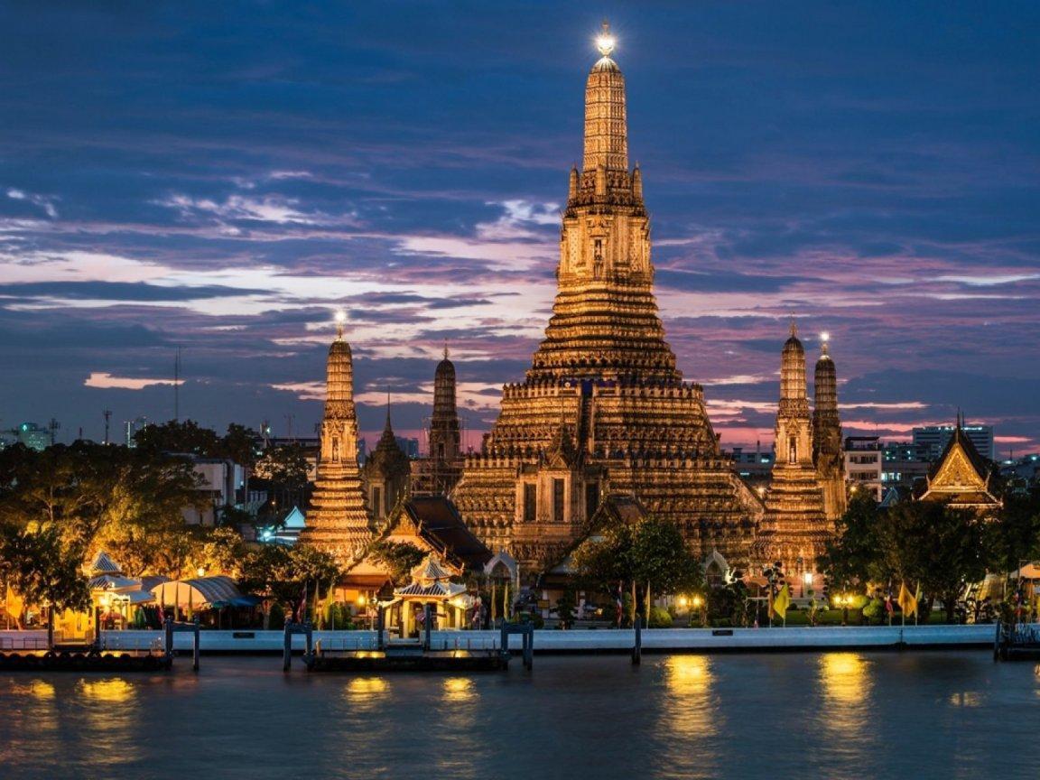 ภาพพื้นหลัง No.11220:รวมภาพศาสนสถานที่ทรงคุณค่าและงดงาม
