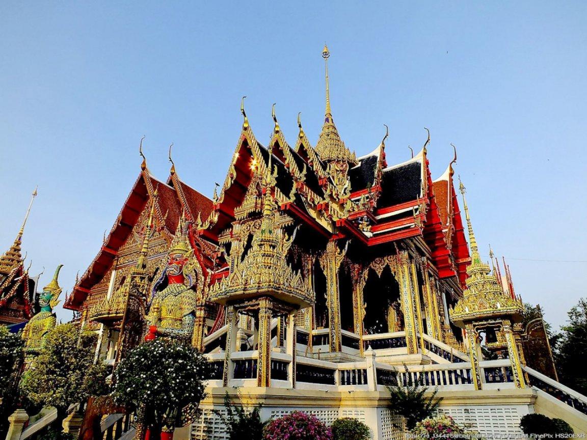 ภาพพื้นหลัง No.11226:รวมภาพศาสนสถานที่ทรงคุณค่าและงดงาม