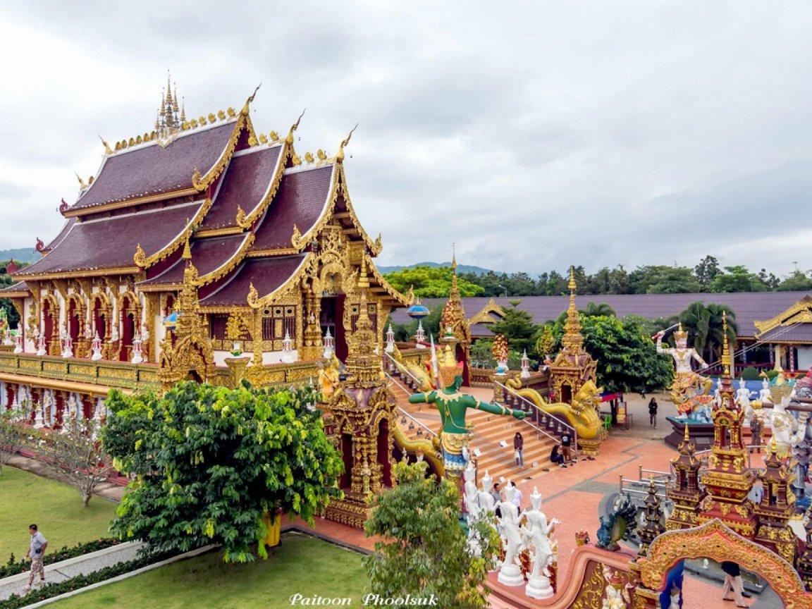 ภาพพื้นหลัง No.11236:รวมภาพศาสนสถานที่ทรงคุณค่าและงดงาม