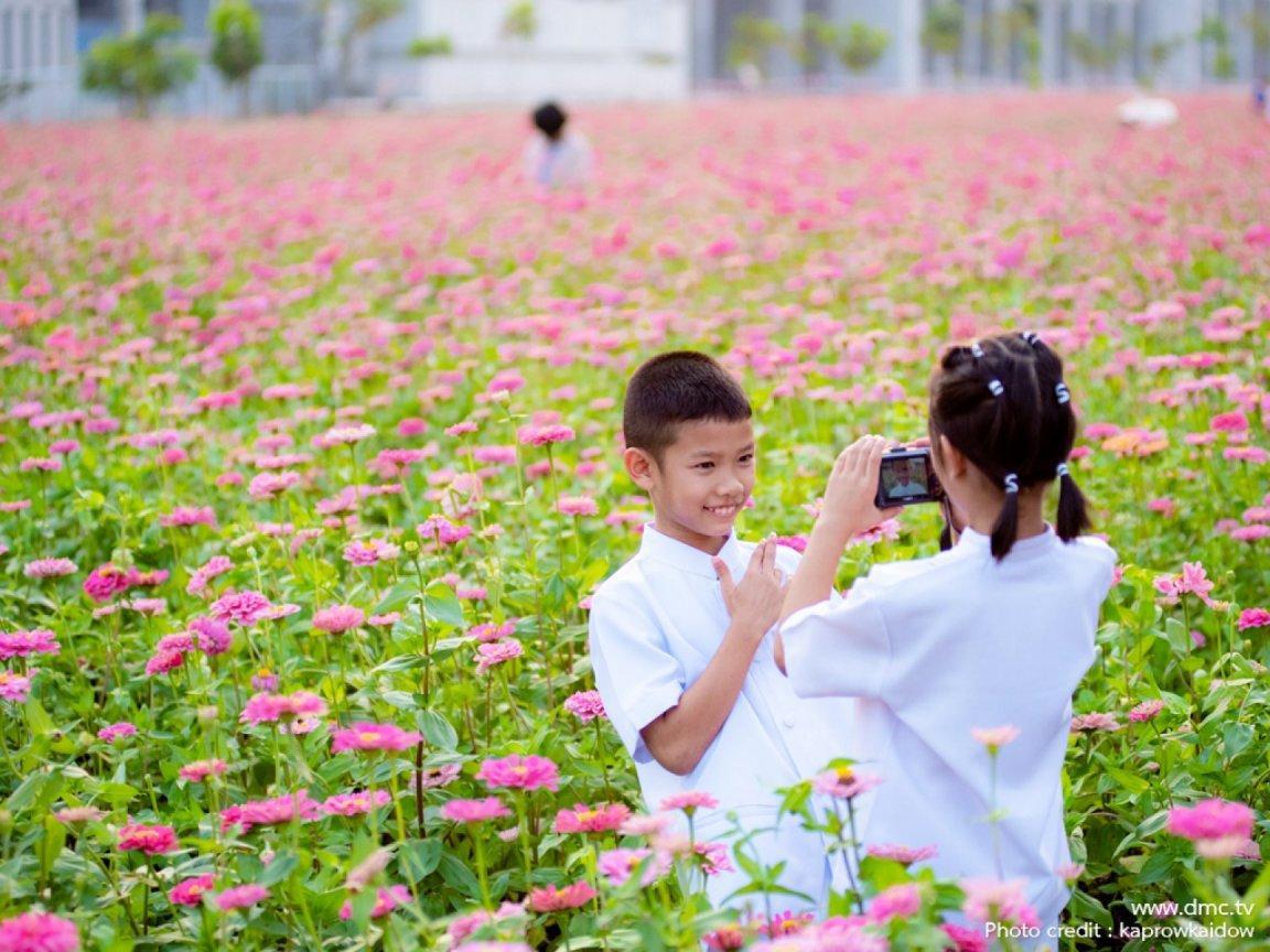 ภาพพื้นหลัง No.11754:รูปภาพเด็กน่ารัก