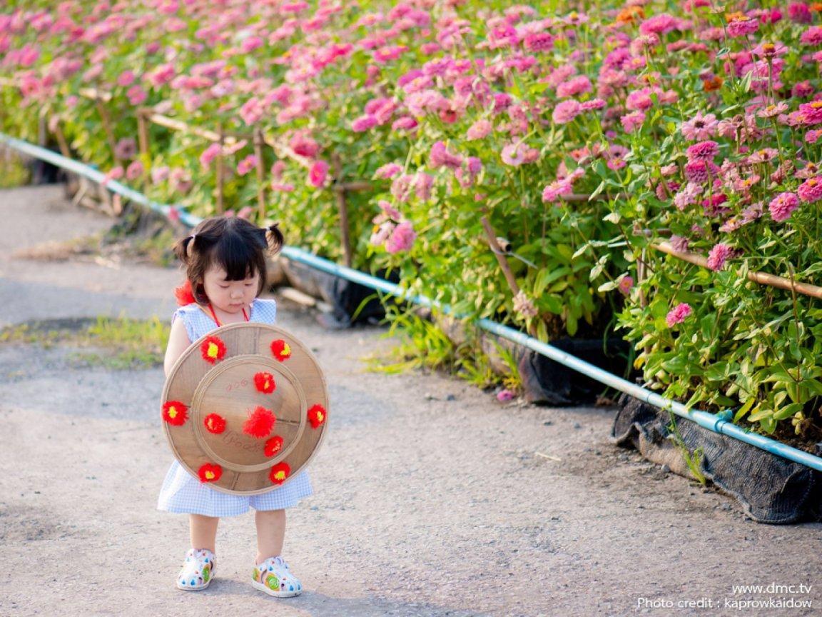 ภาพพื้นหลัง No.11757:รูปภาพเด็กน่ารัก