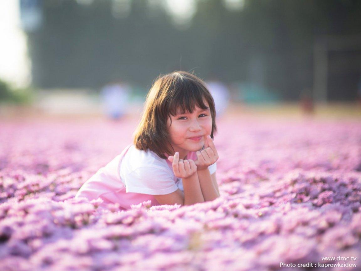 ภาพพื้นหลัง No.11780:รูปภาพเด็กน่ารัก