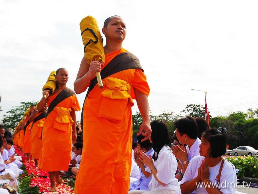 ภาพพื้นหลัง No.1781:ธุดงค์ธรรมชัย
