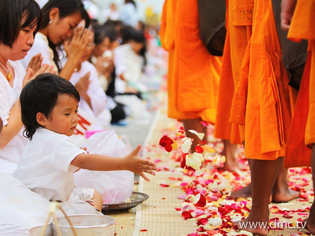 ภาพพื้นหลัง No.1834:ธุดงค์ธรรมชัย