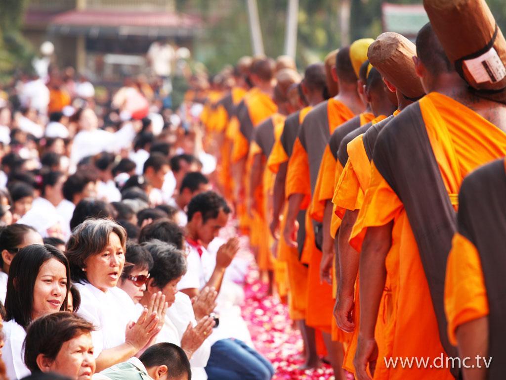 ภาพพื้นหลัง No.1837:ธุดงค์ธรรมชัย