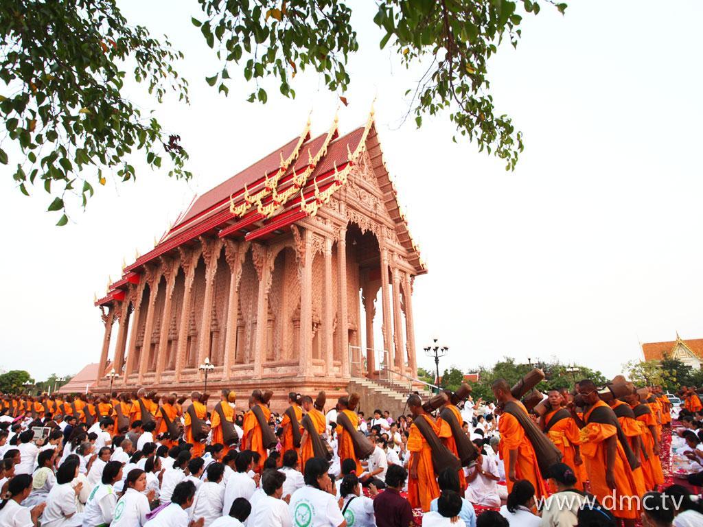 ภาพพื้นหลัง No.1838:ธุดงค์ธรรมชัย
