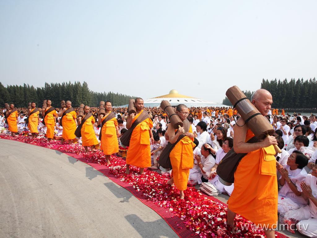 ภาพพื้นหลัง No.1893:ธุดงค์ธรรมชัย