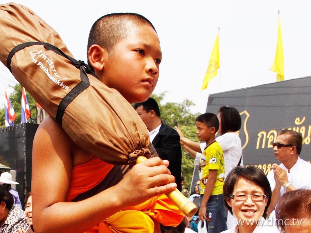 ภาพพื้นหลัง No.1896:ธุดงค์ธรรมชัย